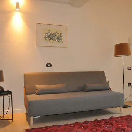 Loft & Private Parking In Center