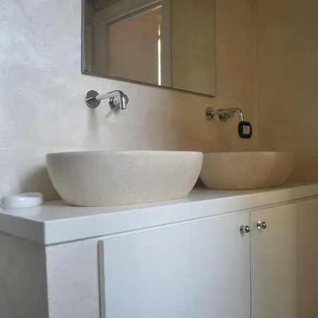 Loft & Private Parking In Center *